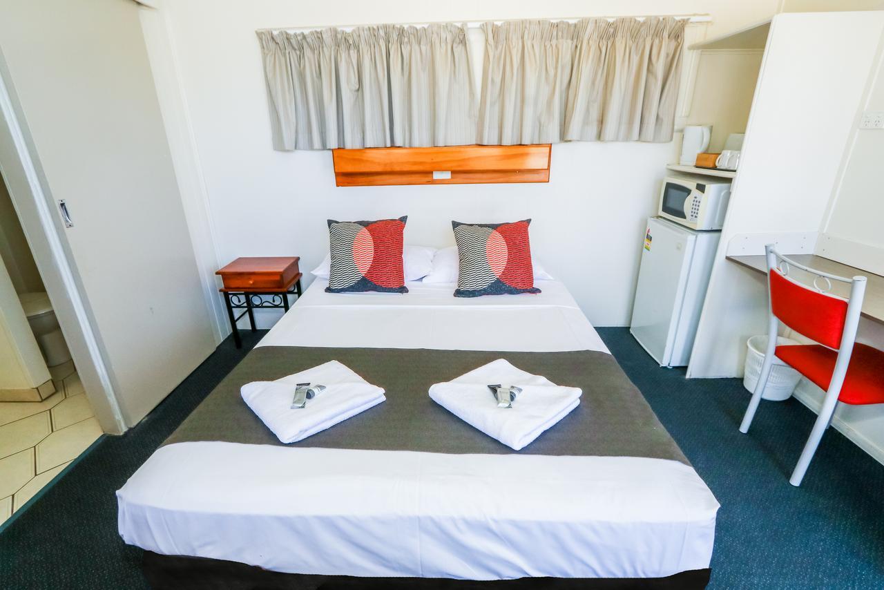 Miriam Vale Motel Buitenkant foto