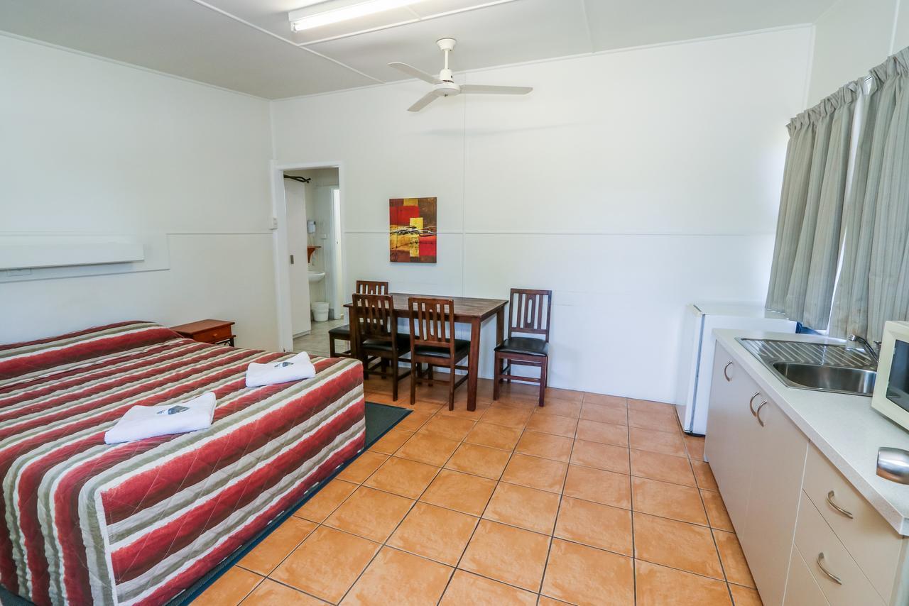 Miriam Vale Motel Buitenkant foto