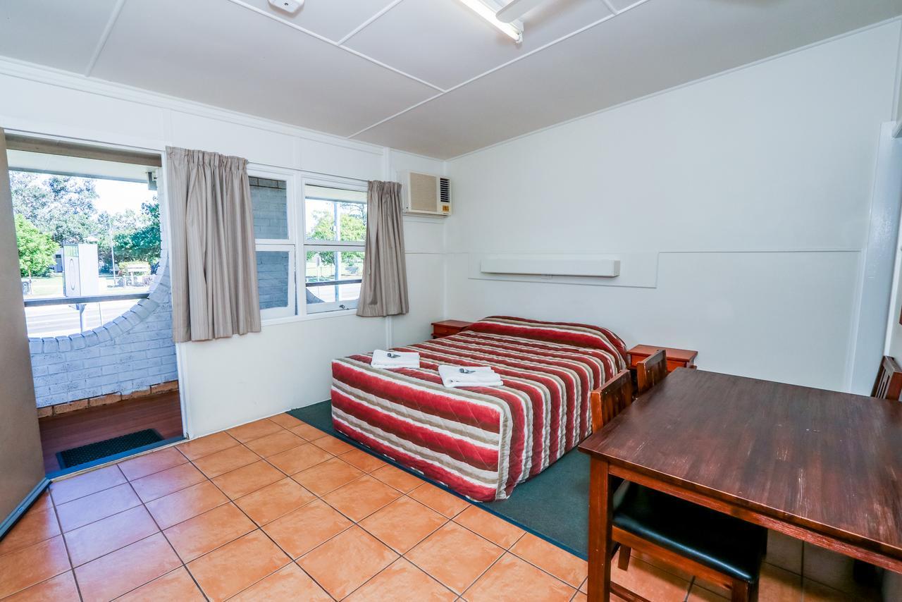 Miriam Vale Motel Buitenkant foto