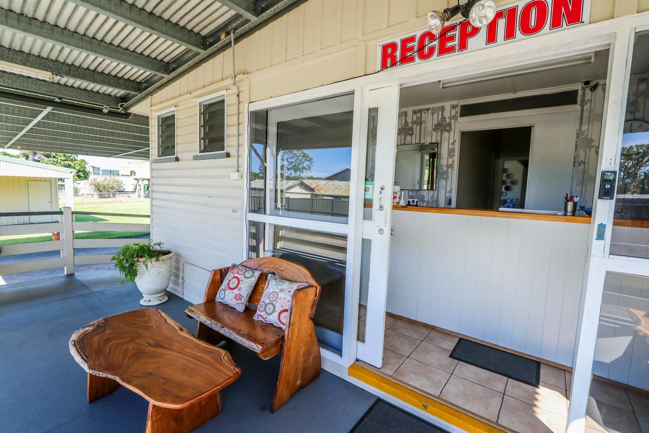 Miriam Vale Motel Buitenkant foto